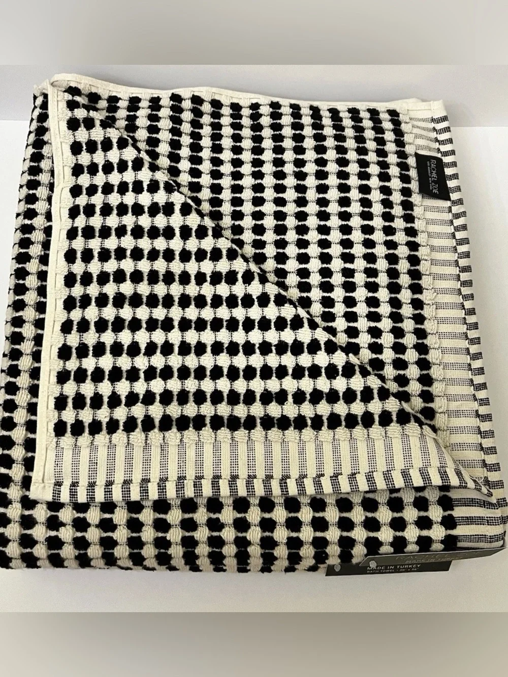 2 Rachel Zoe Black Ecru Raised Dots Bath 30” x 56” Towels Set of 2 New